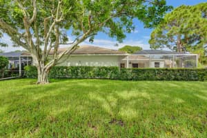 7902 Chapman Oak Court, Palm Beach Gardens, FL 33410 Sold 12/04/23