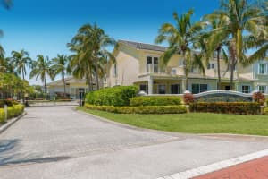 106 Shelley Lane, Fort Pierce, FL 34949 Sold 12/14/23