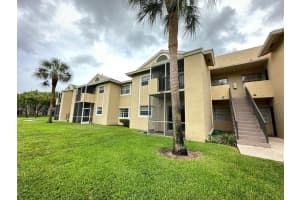 800 Cypress Park Way M1, Deerfield Beach, FL 33064 Sold 11/17/23