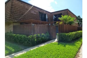 2705 27th Lane 108c, Greenacres, FL 33463 Sold 10/04/23