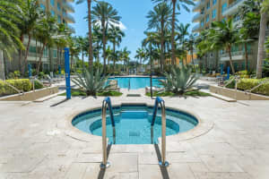 625 Casa Loma Boulevard 708, Boynton Beach, FL 33435 Sold 09/15/23