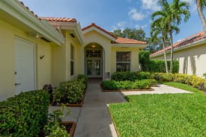 208 Hampton Place, Jupiter, FL 33458 Sold 09/28/23