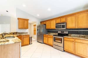 212 Preserve Court, Royal Palm Beach, FL 33411 - MLS#R10913903