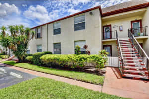 16 Willowbrook Lane 107, Delray Beach, FL 33446 Sold 09/28/23