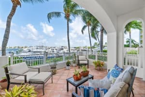 806 E Windward Way 102, Lantana, FL 33462 Sold 05/23/24