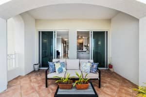 806 E Windward Way 102, Lantana, FL 33462 Sold 05/23/24