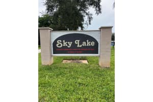 602 NW 11th Street, Boynton Beach, FL 33426 Sold 10/18/23