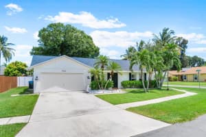 602 NW 11th Street, Boynton Beach, FL 33426 Sold 10/18/23