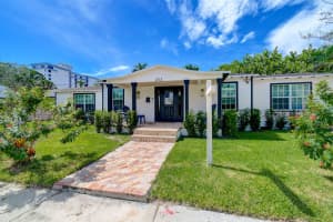 202 Lytton Court, West Palm Beach, FL 33405 Sold 11/13/23