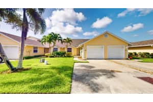 495 6th Manor, Vero Beach, FL 32962 Sold 01/25/24