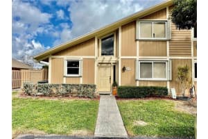 251 Maplecrest Circle, Jupiter, FL 33458 Sold 02/14/24