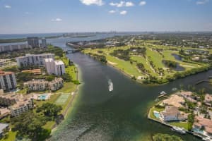 364 Golfview Road 405, North Palm Beach, FL 33408 Sold 04/03/24