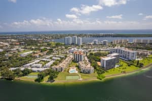 364 Golfview Road 405, North Palm Beach, FL 33408 Sold 04/03/24