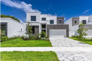 690 Jeffery Street, Boca Raton, FL 33487 Sold 01/05/24