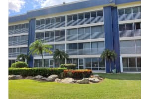 3301 Spanish Trail 207, Delray Beach, FL 33483 Sold 11/21/23