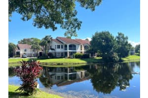 815 W Boynton Beach Boulevard 6-206, Boynton Beach, FL 33426 Sold 09/26/23