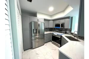 815 W Boynton Beach Boulevard 6-206, Boynton Beach, FL 33426 Sold 09/26/23