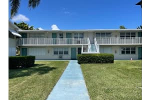 580 Horizons W 206, Boynton Beach, FL 33435 Sold 05/15/25