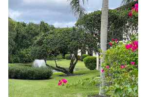 541 SW South River Drive 105, Stuart, FL 34997 Sold 10/17/23