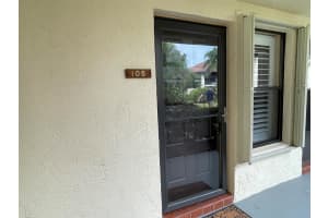 541 SW South River Drive 105, Stuart, FL 34997 Sold 10/17/23