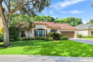 10261 Hunt Club Lane, Palm Beach Gardens, FL 33418 Sold 10/11/23