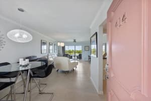 225 Bonnie Boulevard 414, Palm Springs, FL 33461 Sold 10/04/23