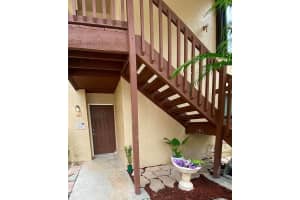 1307 Lakeview Drive E, Royal Palm Beach, FL 33411 Sold 10/23/23