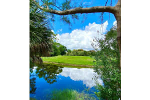 1307 Lakeview Drive E, Royal Palm Beach, FL 33411 Sold 10/23/23