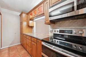 806 SW 9th Street Circle 203, Boca Raton, FL 33486 Sold 10/17/23