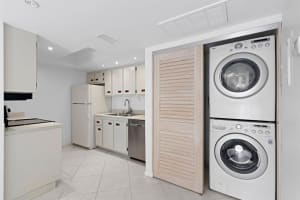 600 Executive Center Drive 110, West Palm Beach, FL 33401 Sold 09/20/23