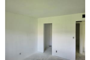 2811 Garden Drive S 105, Lake Worth, FL 33461 Sold 11/22/23