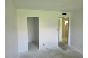 2811 Garden Drive S 105, Lake Worth, FL 33461 Sold 11/22/23