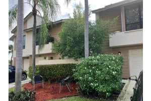 6054 Glendale Drive, Boca Raton, FL 33433 Sold 11/20/23