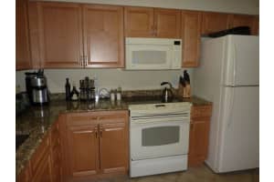 1000 Spanish River Road 3r, Boca Raton, FL 33432 Sold 11/22/23