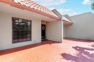 155 SE 7th Street, Deerfield Beach, FL 33441 Sold 10/10/23