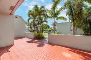 155 SE 7th Street, Deerfield Beach, FL 33441 Sold 10/10/23