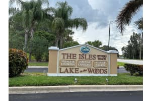 1950 Westminster Circle 7, Vero Beach, FL 32966 Sold 09/29/23