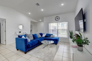 7296 Willow Springs Circle W, Boynton Beach, FL 33436 Sold 10/10/23