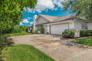 1490 56th Square E, Vero Beach, FL 32966 Sold 11/21/23