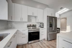 7582 Solimar Cir, Boca Raton, FL 33433, Sold 10/16/23