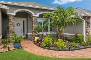 472 SW Vista Lake Drive, Port St Lucie, FL 34953 Sold 11/02/23