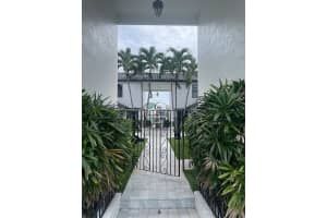 1524 SE 12th Street 3, Fort Lauderdale, FL 33316 Sold 12/28/23