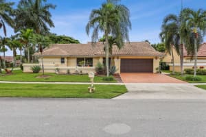 9855 Sun Pointe Drive, Boynton Beach, FL 33437 Sold 10/16/23