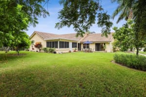 9855 Sun Pointe Drive, Boynton Beach, FL 33437 Sold 10/16/23