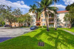 4021 San Marino Boulevard 207, West Palm Beach, FL 33409 Sold 02/13/24