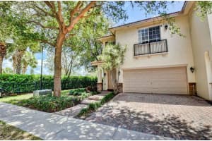 106 S Longport Circle 14a, Delray Beach, FL 33444 Sold 11/14/23