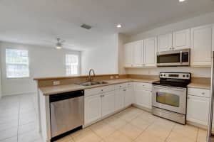 106 S Longport Circle 14a, Delray Beach, FL 33444 Sold 11/14/23