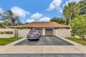 305 SW 28th Avenue, Delray Beach, FL 33445 Sold 10/13/23