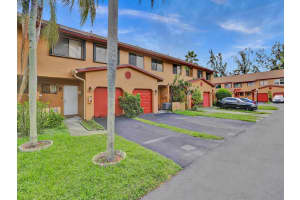 8033 NW 29 Street, Sunrise, FL 33322 Sold 10/05/23