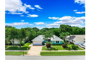 10427 Greentrail Drive N, Boynton Beach, FL 33436 Sold 10/26/23